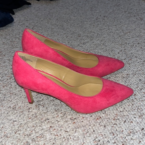 J. Crew Factory Shoes - NWOT J. Crew Sueded Heel Pumps